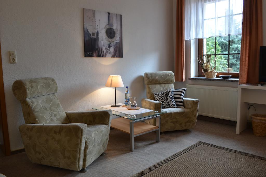 Landhotel Kertscher-Hof Schmölln Zimmer foto