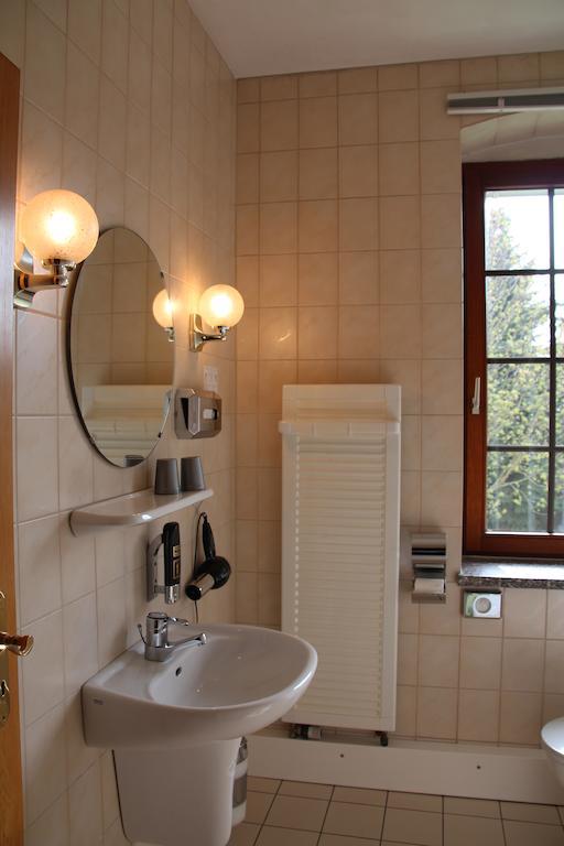 Landhotel Kertscher-Hof Schmölln Zimmer foto